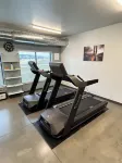 舒適一卧室、健身房、交誼室、陽台公寓 - 健身室/gym room