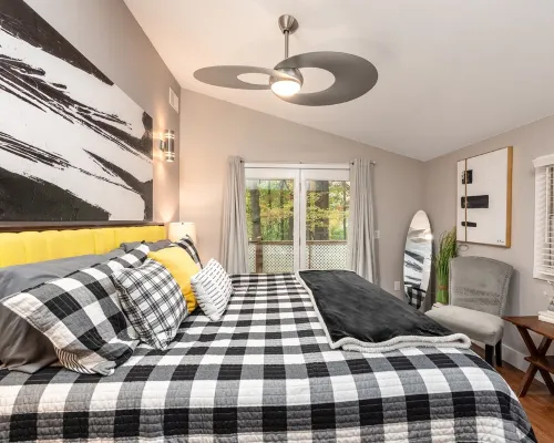 Hart Haven is the perfect place to relax and unwind. Comfortably decorated Hotels in Harrison