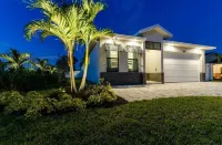 Luxurious 2023 New Construction — Executive Vacation Home Near Vanderbilt Beach