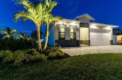 Luxurious 2023 New Construction — Executive Vacation Home Near Vanderbilt Beach