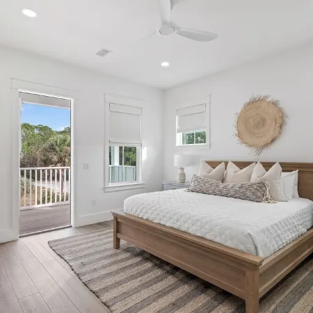 Luxe 5Br with Pool, Hot Tub, Outdoor Kitchen, Bikes, Close to Beach & Seaside