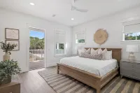 Luxe 5Br with Pool, Hot Tub, Outdoor Kitchen, Bikes, Close to Beach & Seaside - Beach