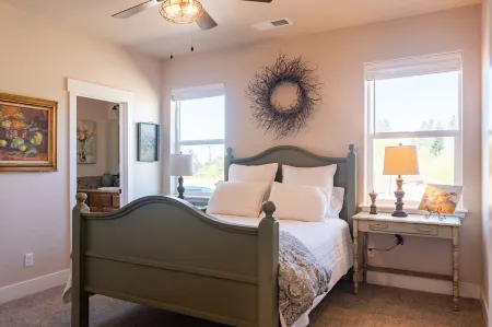 Quiet Paradise Family Home With A View