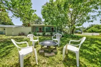 Jason's Beach House, Steps from Gulfport Beach, FL