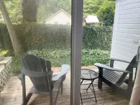 1 bed/1 bath, 1.5 blocks to beach/town, dog friendly, screened prch, fenced yard