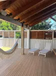 Coastal Treehouse, Heart of Destin! Walk to beach! Massive Balcony w/ Lake Views
