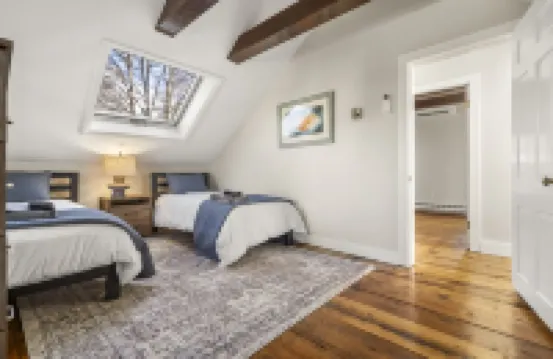 2Br Home Minutes to Downtown Rockport+Beach!