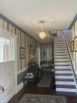 Exclusive use of Second Floor Guest Suite of beautiful Victorian home