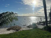 Waterfront luxury bungalow with private beach, paddleboards, kayaks and bikes! - Beach