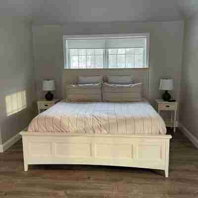 Heated Saltwater Pool - 2 Mins to Weirs Beach & 10 Mins Gunstock Mtn - Sleeps 13 Rooms