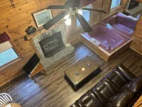 Affordable Gatlinburg Honeymoon Log Cabin