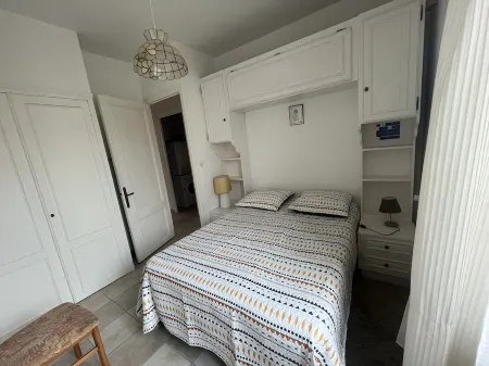 Pontaillac 30m Plage 1er Étage Villa Отели в г. Руайан