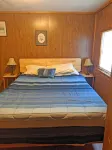 Classic and Affordable Lake Home, WWII Display, Canoe, Deck, Quiet Neighborhood