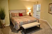 North Star Cabin! 5 Beds - 5 Baths - 5 Stars!