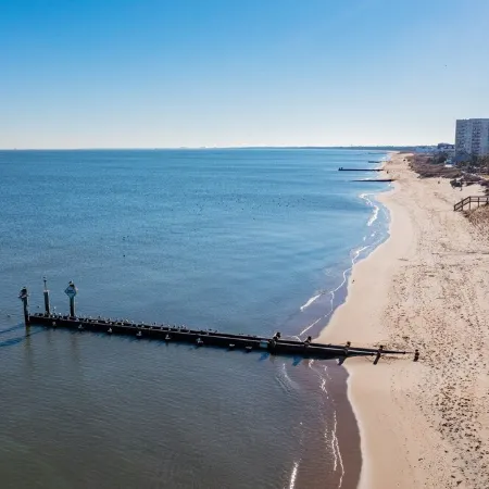 Charming Beachside Duplex: 2 Units -3 Bedrooms-each. Ideal for large families
