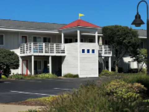 Celestial Pointe Condominium 1 Bedroom 1 Bathroom, Sleeps 4 @ Northern Lights Hotels in Douglas