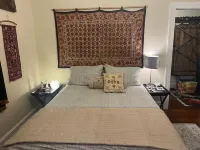 Beautiful & Large Bedroom  in B&B in Exquiste  Tropical  Home- Centrally located