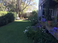 Spacious Bangalow Apartment for short and longer stays.