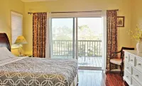 Gated Community w/Amenities Pool, Beach Access, Pets OK Hotels near Apalachicola National Estuarine Research Reserve