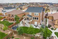 *NEW* Luxury Private Walkout Apt w Fire Pit & BBQ
