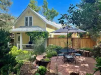 Luxury Dream Cottage - Hot Tub, 3 blocks from Pearl Street, and 5 outdoor patios