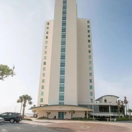 LUXURY! THE OCEAN CLUB BEACHFRONT BILOXI