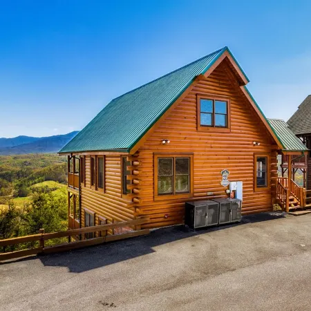 100-Mile Views: 3 King Suites I Hot Tub I Game Rm-Pool Table/Arcade/Air Hockey