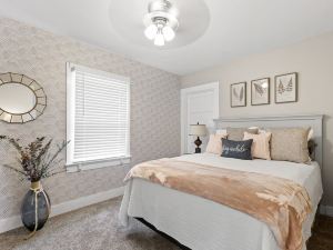 Genevieve's Cottage! Totally Renovated with all the Charm!