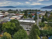 Third & Lake - Downtown Sandpoint サンドポイントのホテル