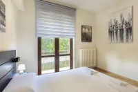 Nives House