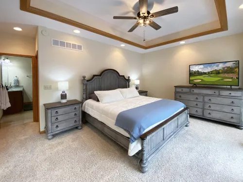 Lakefront Retreat Minutes from the Strip – Stunning Views & Family-Friendly Fun!