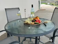 Hillcrest Farm Stay affordable 2 bedroom apartment