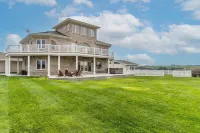 Canyon Rim Waterfall Views, Hot-tub, Theater, Surround Sound, Grill Area Hôtels à proximité de : Idaho Haunted Swamp
