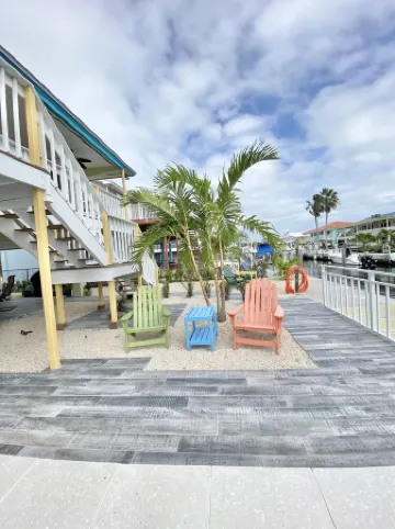 Waterfront home perfect for fishing, water sport, fam fun in Marathon FL keys