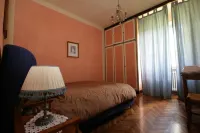 Charming Tuscan Villa Perfect for Families and Couples. 6 km from Lucca . A/C.