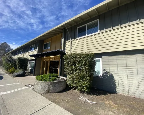 Cozy 1K & 1Q / 1b, 5 minutes walk to downtown Hotels in Lafayette