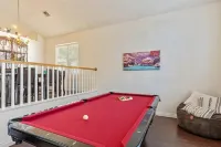Vegas Hacienda 5B - Free Heated Pool+Spa, 15 Min to Strip