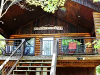 Nichols Hole Cabin - Above the Caddo River - Float to your Cabin! Hotels in Glenwood
