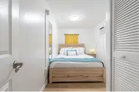 Lovely 1 bedroom with partial water view