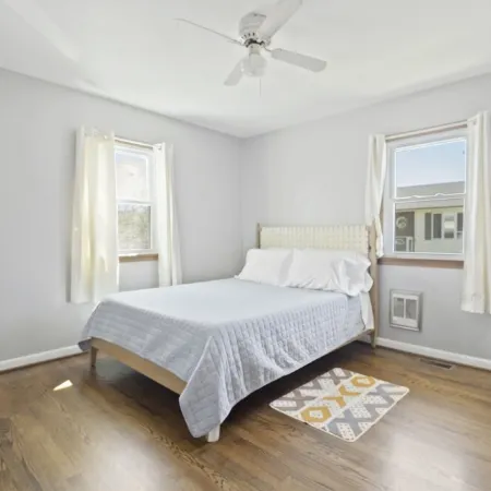 A Private Home in Historic Bolivar with a Hot Tub and Yard.  Pet Friendly!