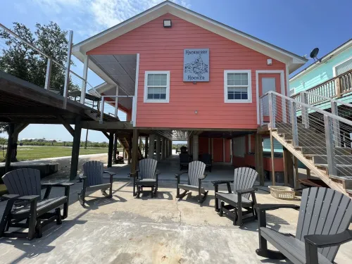 Hackberry Hooker - Private Canal