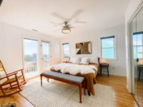 Dune Haus ~ Lovely Oceanfront Cottage Private Cape Hatteras Beach HotTub Lift