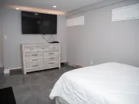 Cozy Home with a Pool, Hot Tub & Steam Shower Hotels in Sandy