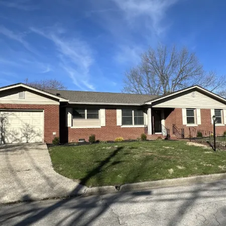 Westwood Luxury Ranch Home includes washer/dryer