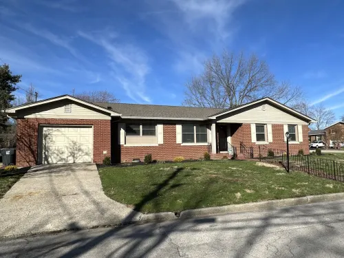 Westwood Luxury Ranch Home includes washer/dryer