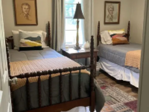 Bougie Residence in a Country Setting Near Enid and Grenada Lake Hotels in Grenada County