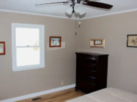 * On the Wine Trail * Near Giant City & Shawnee Forest! * Wi-Fi * Hotels in Union County