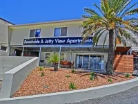Beachside & Jetty View Apartment 6 ( Captains Apartment)
