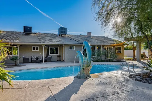 Modern Vegas Hot Tub Retreat • Pet Friendly • Near Strip • 10% Off January
