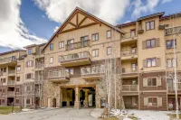 Walk to Slopes Penthouse - Red Hawk 4 Bed / 4 Bath  PENTHOUSE CONDO Dillon Dam Overlook Day Use Area 주변 호텔